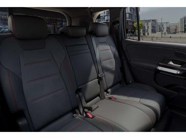 Mercedes EQB 300 — photo 9