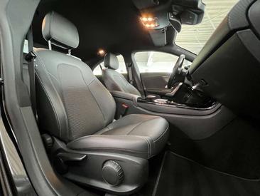 Mercedes CLA 200 — photo 17