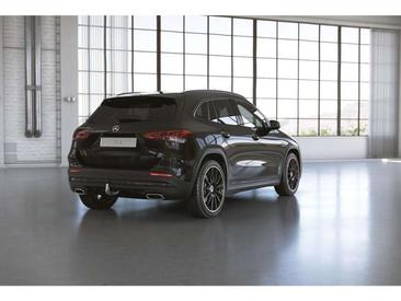 Mercedes GLA 250 AMG Line — photo 4