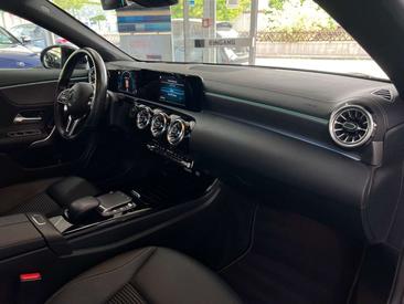 Mercedes CLA 200 — photo 18