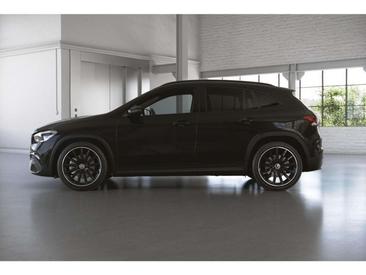 Mercedes GLA 250 AMG Line — photo 6