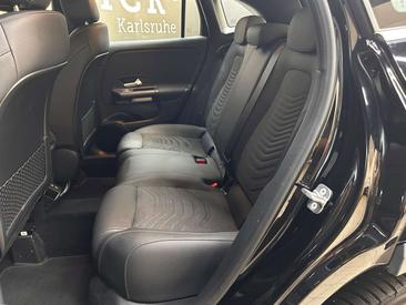 Mercedes GLA 180 — photo 9