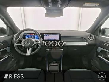 Mercedes EQB 300 — photo 7