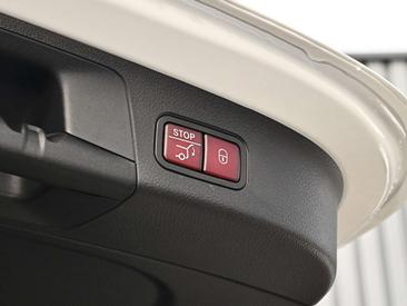 Mercedes GLA 200 AMG Line — photo 29