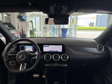 Mercedes GLA 200 Night Edition — photo 13