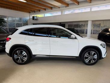 Mercedes GLA 200 — photo 7