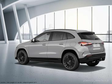 Mercedes GLA 200 AMG Line — photo 11