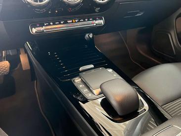 Mercedes CLA 200 — photo 34