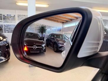 Mercedes GLA 200 — photo 12
