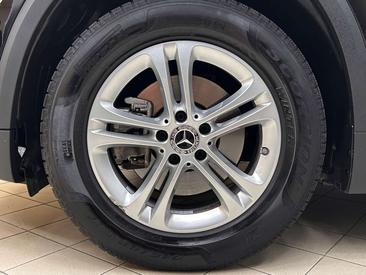 Mercedes GLA 180 — photo 25