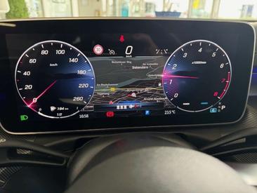 Mercedes Classe C 220 Night Edition — photo 16
