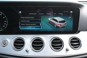 Mercedes Classe E 300 AMG Line — photo 33