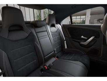 Mercedes CLA 200 Night Edition — photo 13