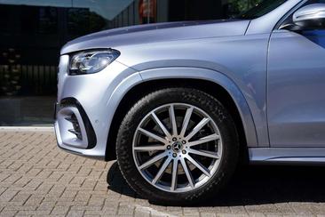 Mercedes GLS 580 AMG Line — photo 31