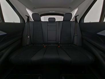 Mercedes GLE 300 AMG Line — photo 6