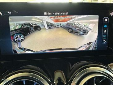 Mercedes GLB 200 AMG Line — photo 15