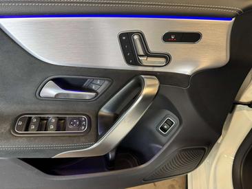 Mercedes CLA 250 AMG LINE — photo 11