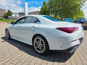 Mercedes CLA 200 AMG Line — photo 5