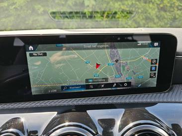 Mercedes CLA 180 Luxury Line — photo 23