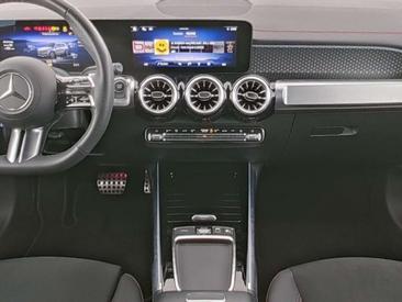 Mercedes EQB 250 Night Edition — photo 5