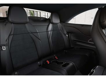 Mercedes CLE 200 AMG Line — photo 9