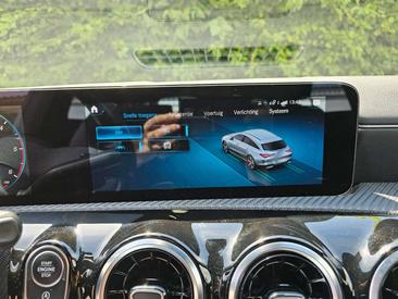 Mercedes CLA 180 Luxury Line — photo 43