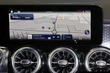 Mercedes EQB 250 — photo 10