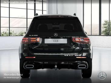 Mercedes GLB 200 Night Edition — photo 7