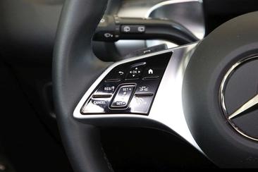 Mercedes EQB 250 — photo 15
