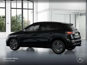 Mercedes GLA 220 Night Edition — photo 13