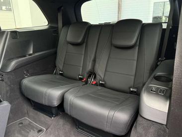 Mercedes GLS 400 AMG Line — photo 39