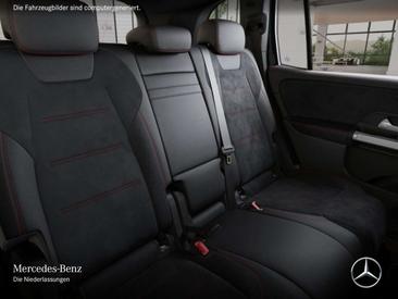 Mercedes GLB 200 Night Edition — photo 12