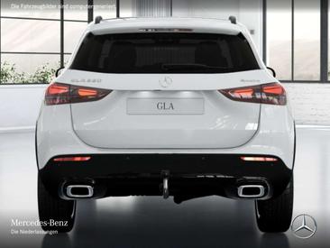 Mercedes GLA 220 Night Edition — photo 6