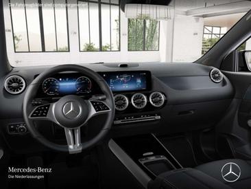Mercedes GLA 220 Night Edition — photo 8