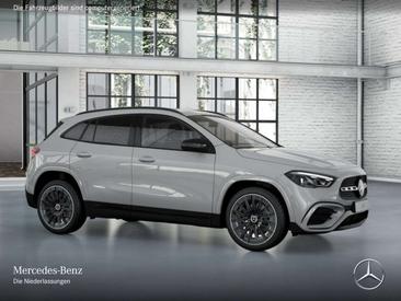 Mercedes GLA 200 Night Edition — photo 15