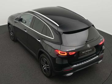 Mercedes GLA 250 — photo 11