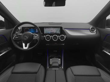 Mercedes GLA 250 — photo 16