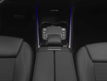 Mercedes GLA 250 — photo 19