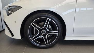 Mercedes CLA 180 Night Edition — photo 4