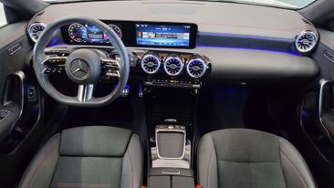 Mercedes CLA 180 Night Edition — photo 12