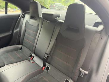Mercedes CLA 220 AMG Line — photo 15