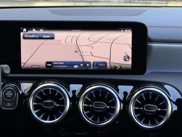 Mercedes CLA 200 Night Edition — photo 20
