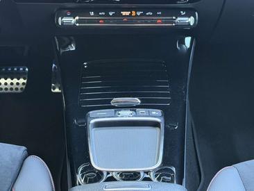 Mercedes CLA 200 Night Edition — photo 23
