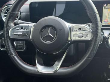 Mercedes CLA 220 Night Edition — photo 18