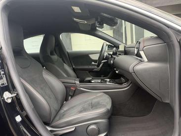 Mercedes CLA 220 AMG Line — photo 26