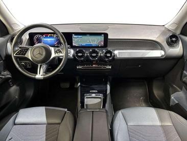 Mercedes GLB 180 — photo 9