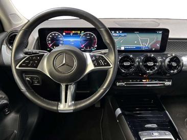 Mercedes GLB 180 — photo 11