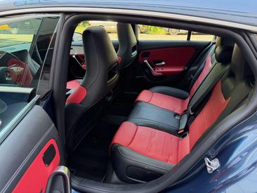 Mercedes CLA 200 — photo 14
