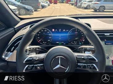Mercedes Classe E 300 AMG Line — photo 14