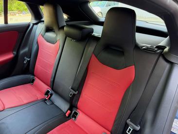 Mercedes CLA 200 — photo 15